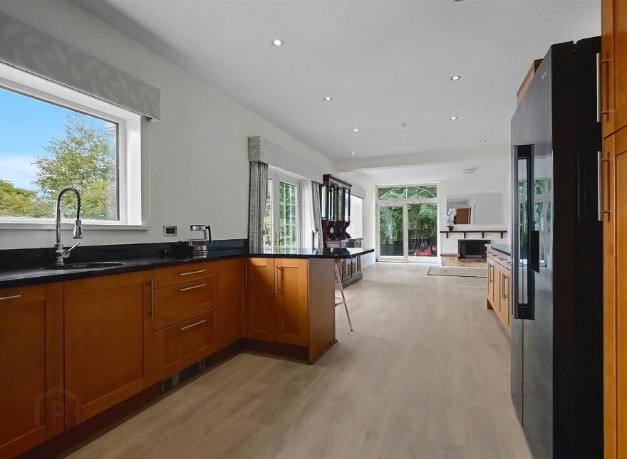 45 Glen Road, Cultra, Holywood, BT18 0HB
