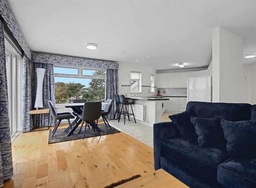 45 Glen Road, Cultra, Holywood, BT18 0HB