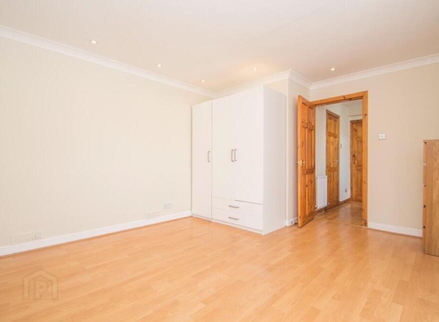 11 Swan Spring Avenue, Edinburgh, EH10 6NL