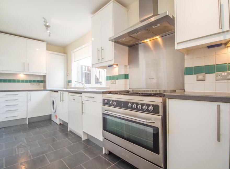 11 Swan Spring Avenue, Edinburgh, EH10 6NL