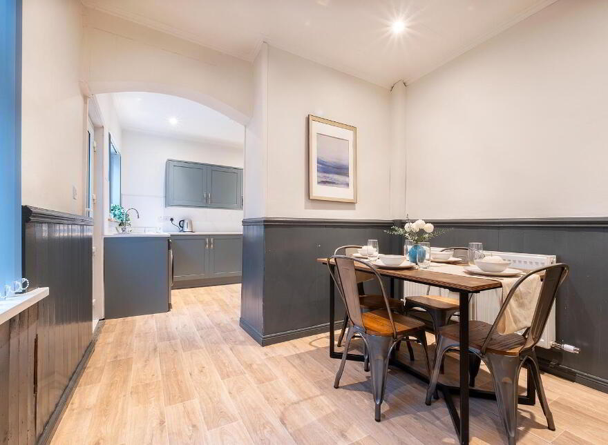 Room 3, 66 Willowbank Gardens, Belfast, BT15 5AJ