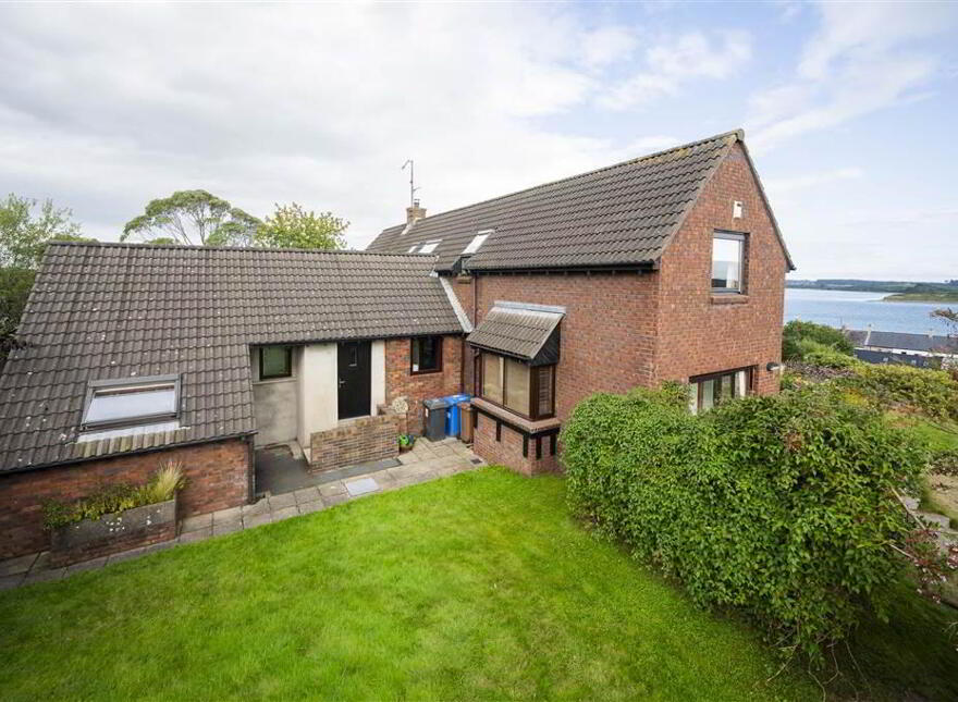 8 Castle View, Dundrum, Newcastle, BT33 0SA