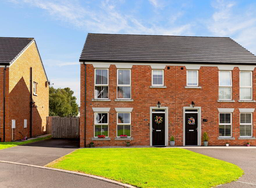 8 Foxton Wood Hill, Ballymena, BT42 4FB photo