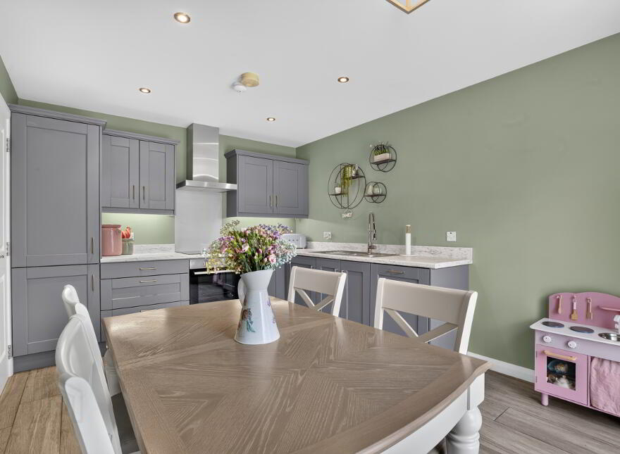 8 Foxton Wood Hill, Ballymena, BT42 4FB