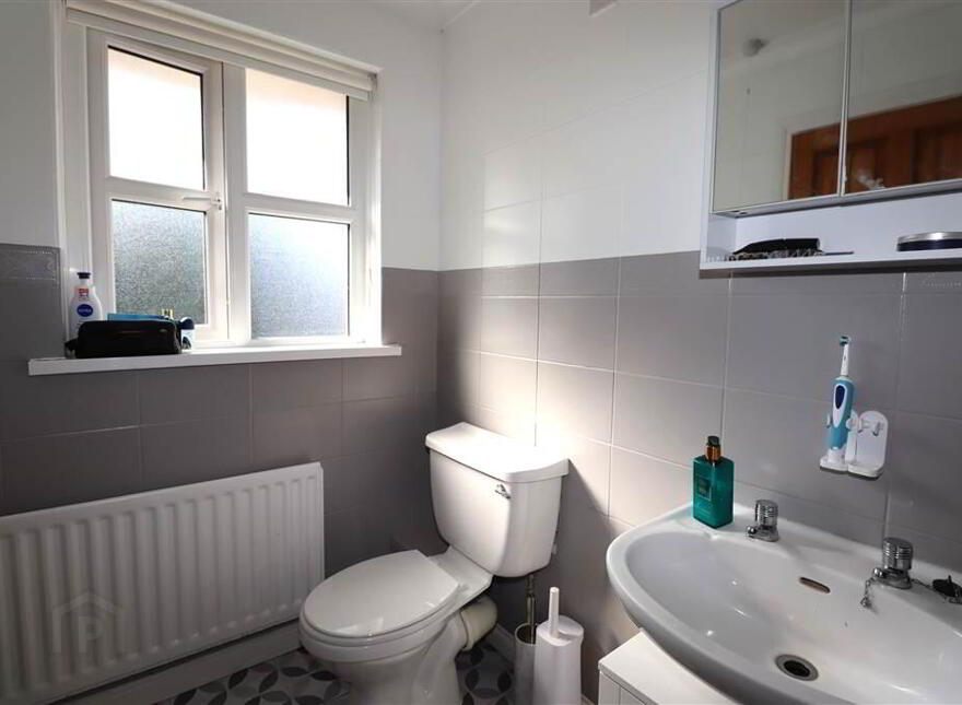 33 Knockdarragh Park, Lisburn, BT28 2XZ