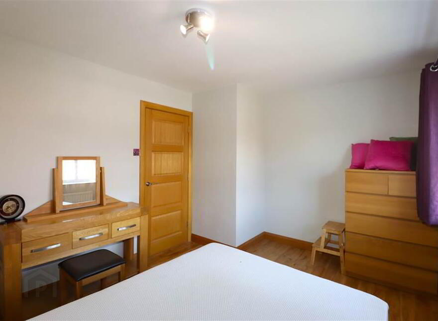 33 Knockdarragh Park, Lisburn, BT28 2XZ