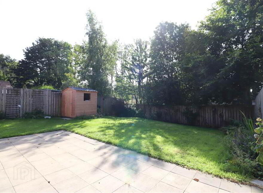 33 Knockdarragh Park, Lisburn, BT28 2XZ