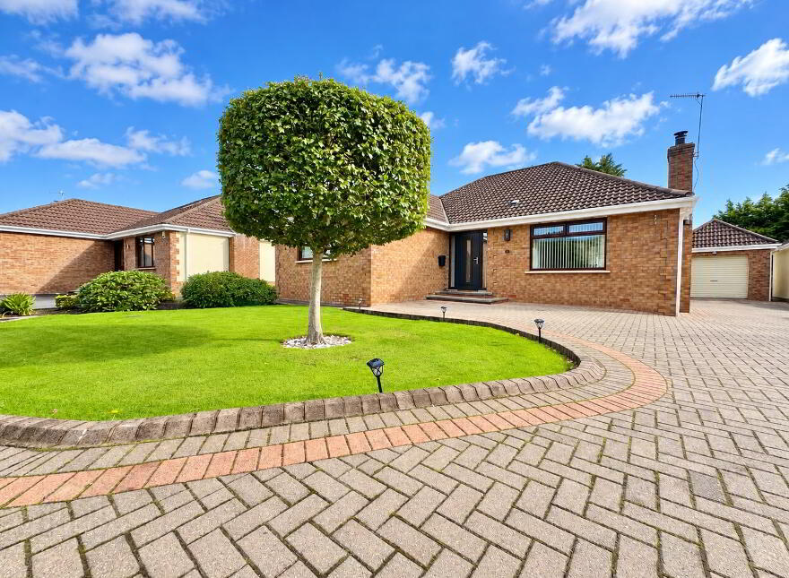 12 Craiganboy Park, Larne, BT40 3DN photo
