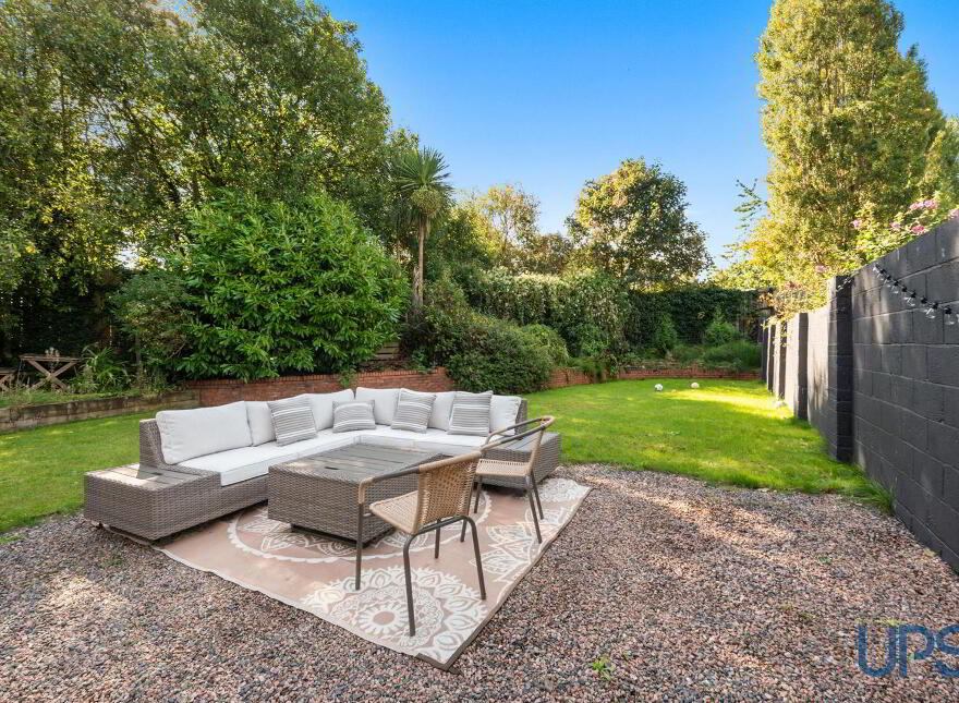 27 Orchardville Gardens, Finaghy Road North, Belfast, BT10 0JU