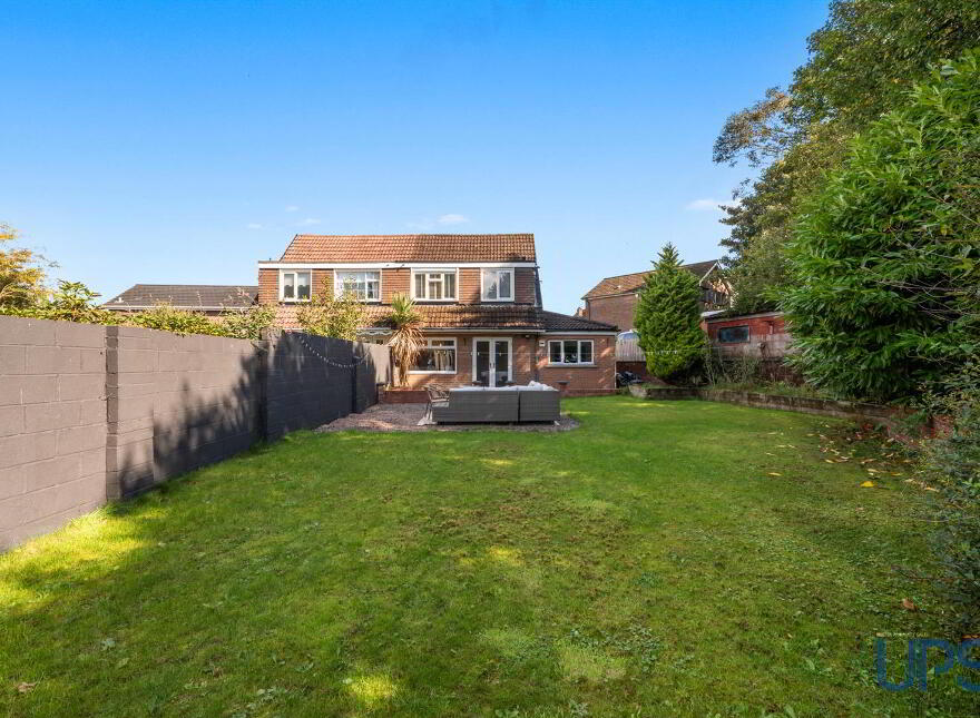 27 Orchardville Gardens, Finaghy Road North, Belfast, BT10 0JU
