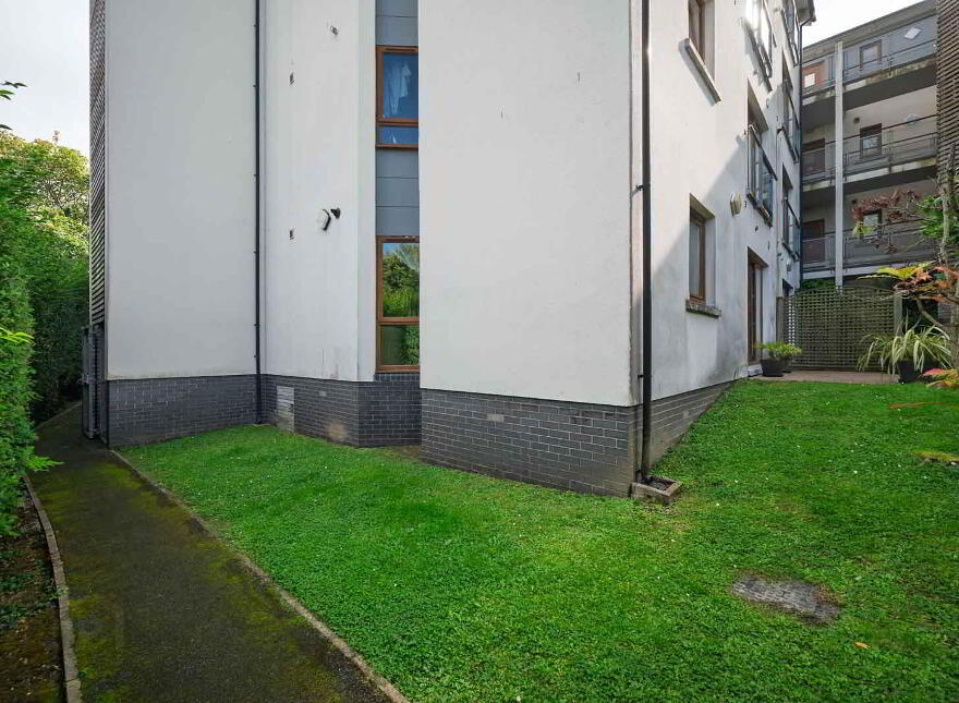 5 Shaftesbury Drive, Bangor, BT20 3GF