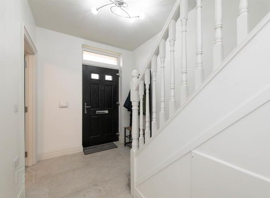 5 Mealough Gardens, Carryduff, Belfast, BT8 8SN