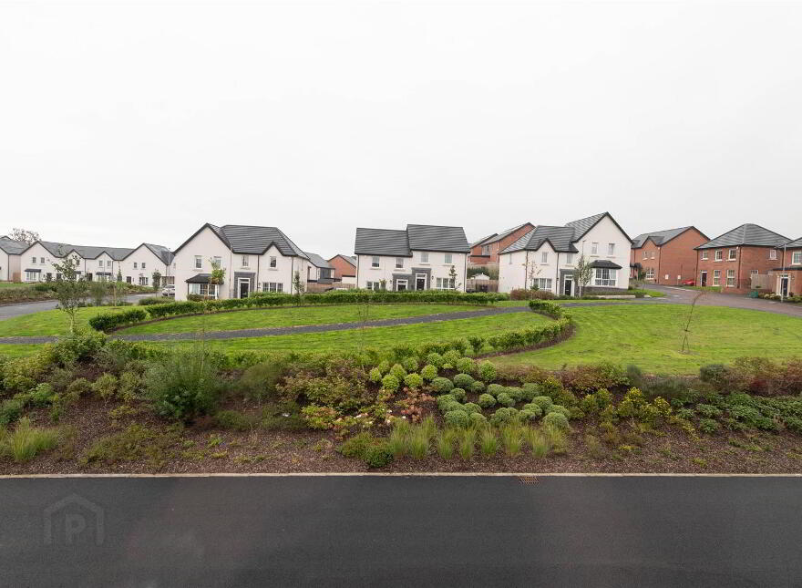 5 Mealough Gardens, Carryduff, Belfast, BT8 8SN