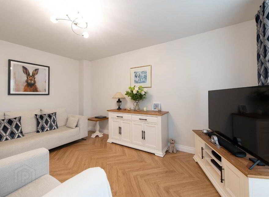 5 Mealough Gardens, Carryduff, Belfast, BT8 8SN