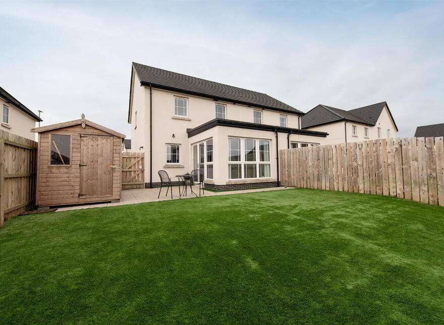 5 Mealough Gardens, Carryduff, Belfast, BT8 8SN