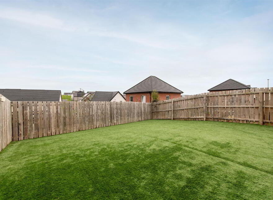 5 Mealough Gardens, Carryduff, Belfast, BT8 8SN