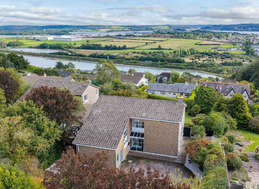 2 Ballynaroon, Glounthaune, T45PW97