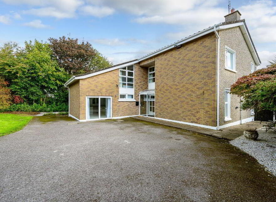 2 Ballynaroon, Glounthaune, T45PW97