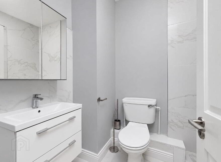 Apartment 7 Bow Bridge House ( With Parking Space, Kilmainham, Kilmainham, D08Y642
