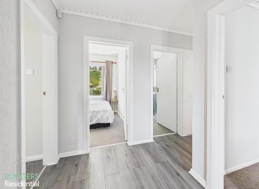 12 Beechill Park East, Belfast, BT8 6NX