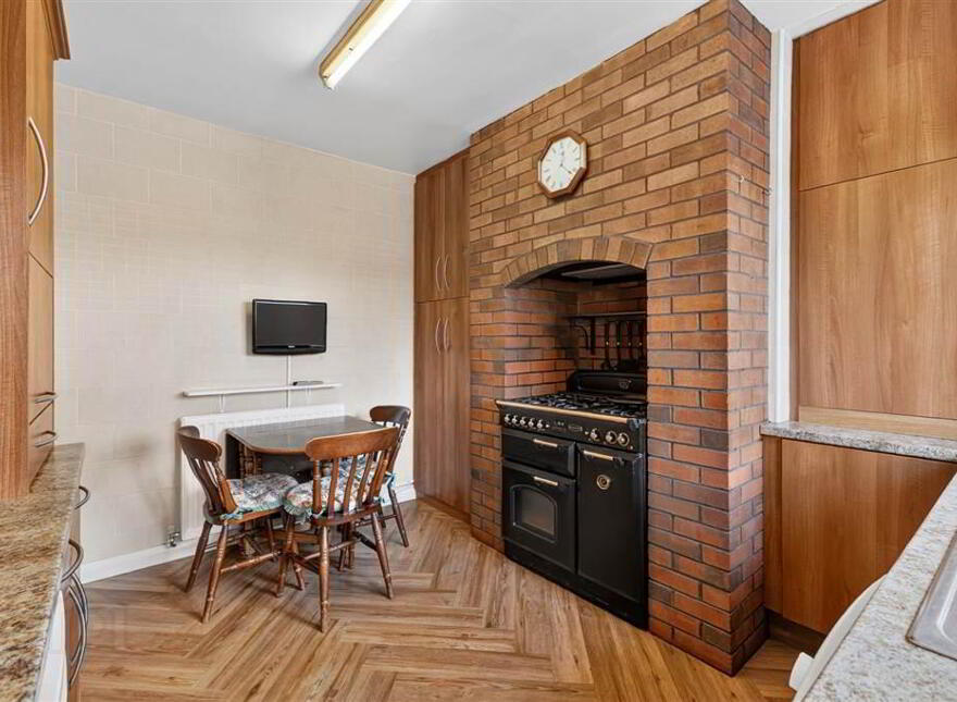 33 Stoneyford Road, Lisburn, BT28 3RG