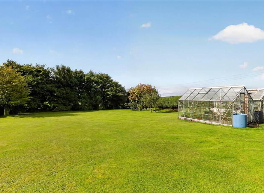 33 Stoneyford Road, Lisburn, BT28 3RG