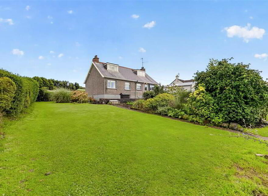 33 Stoneyford Road, Lisburn, BT28 3RG
