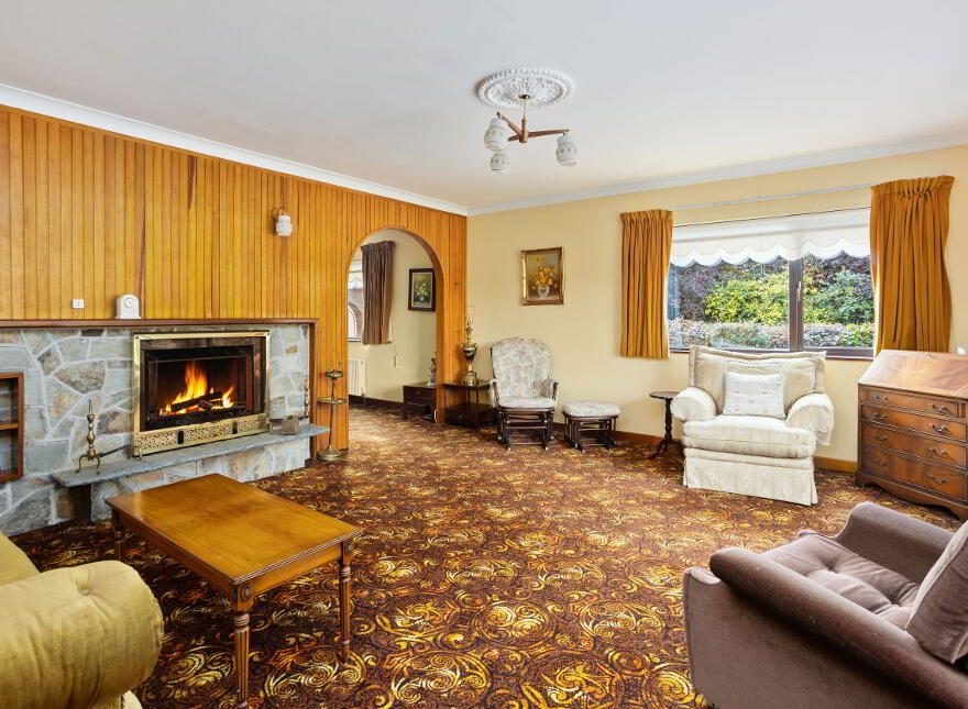 Oak Lawns, Clonee Road, Westmanstown, Lucan, K78P934