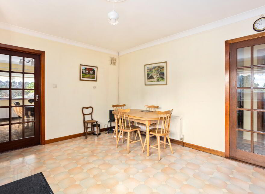 Oak Lawns, Clonee Road, Westmanstown, Lucan, K78P934