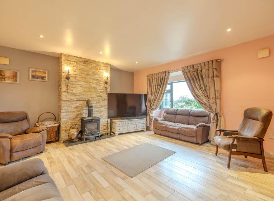 Isleham House, Tullytreane, Crosskeys, Cavan Town, H12DK86