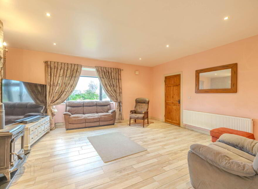 Isleham House, Tullytreane, Crosskeys, Cavan Town, H12DK86