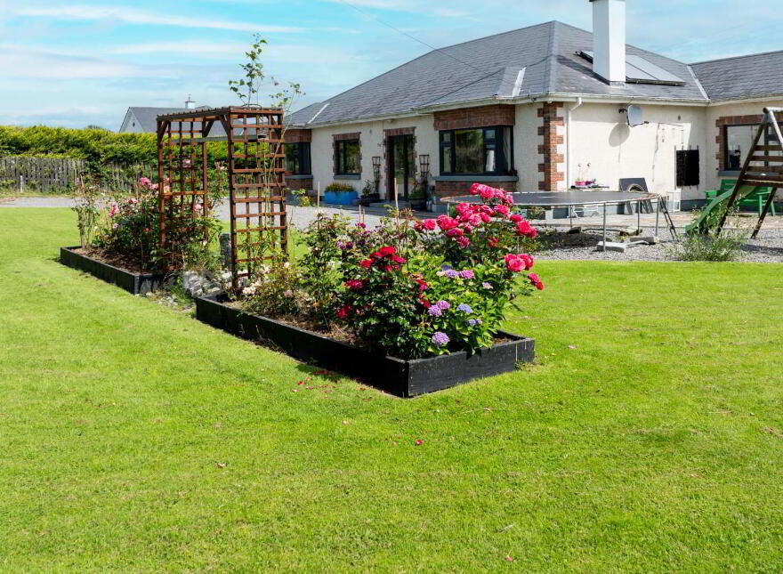 Isleham House, Tullytreane, Crosskeys, Cavan Town, H12DK86
