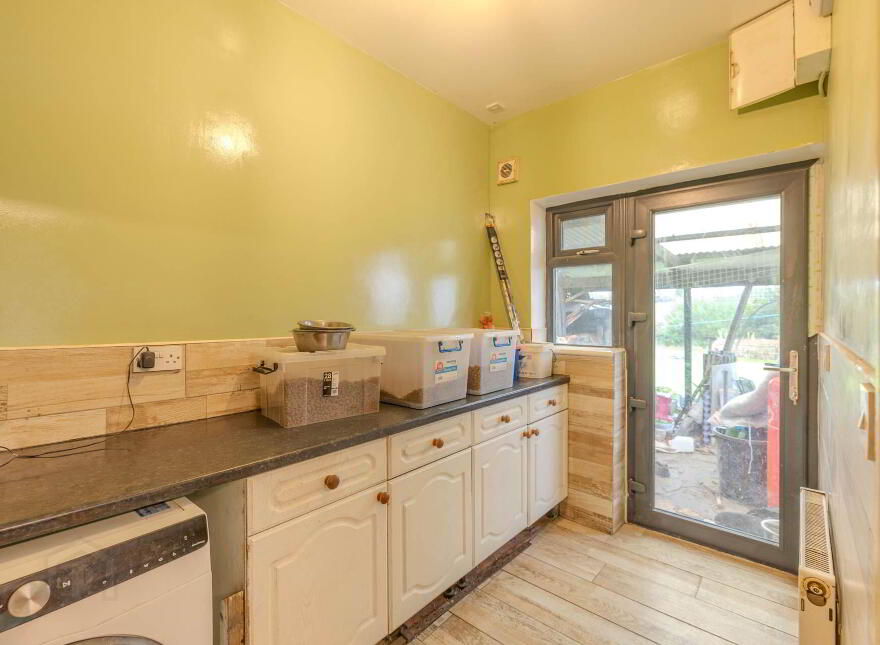 Isleham House, Tullytreane, Crosskeys, Cavan Town, H12DK86