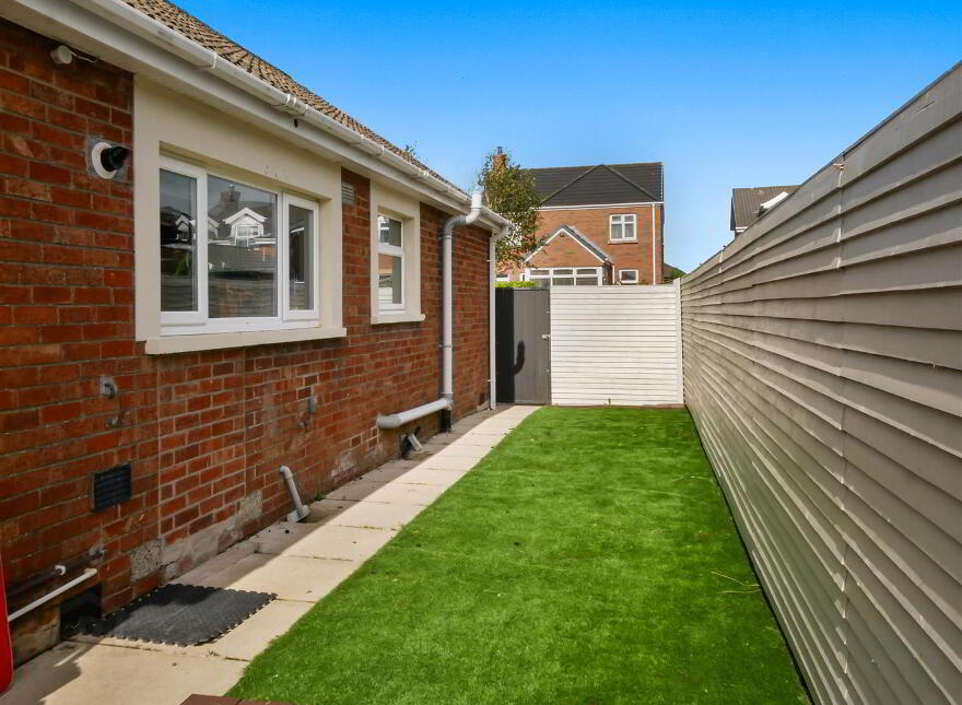 60 Mount Michael Park, Saintfield Road, Belfast, BT8 6JY