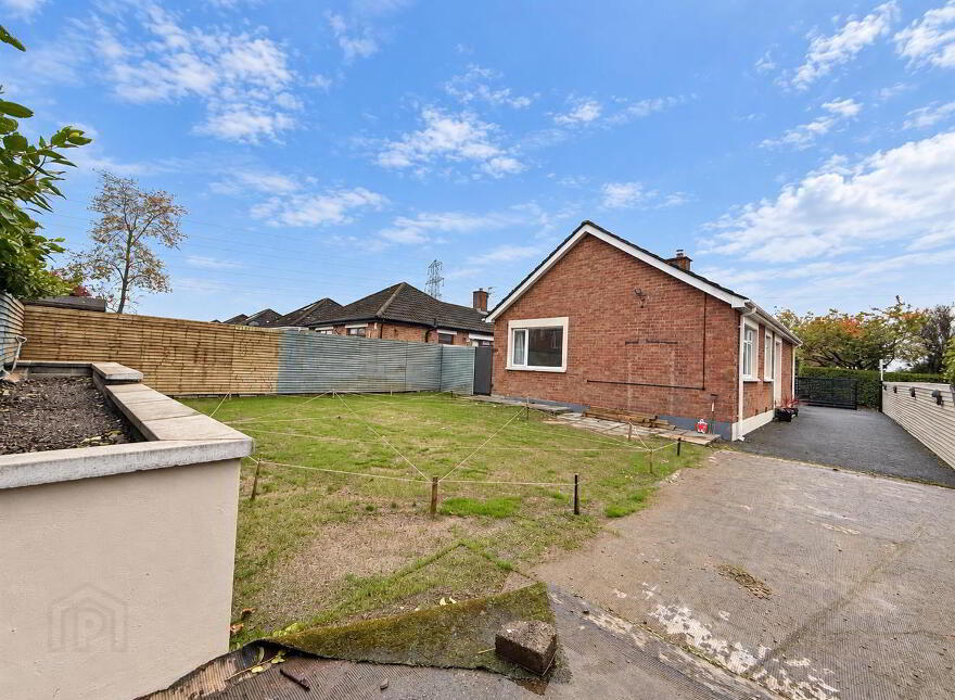 60 Mount Michael Park, Saintfield Road, Belfast, BT8 6JY