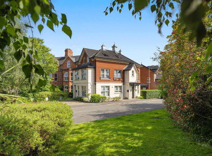 Apt 2, 2 Burghley Mews, Belfast, BT5 7GX