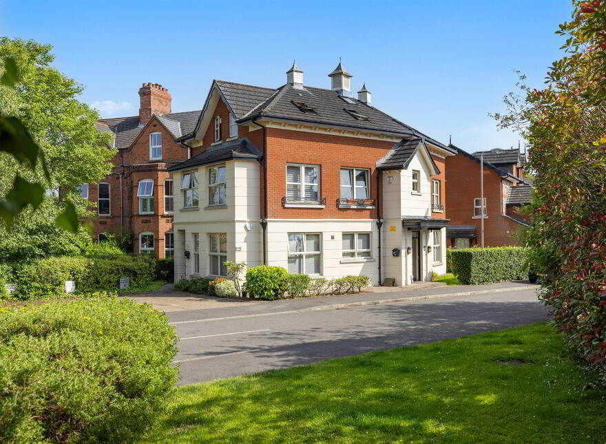 Apt 2, 2 Burghley Mews, Belfast, BT5 7GX