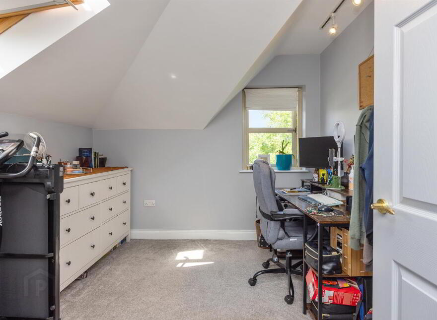 Apt 2, 2 Burghley Mews, Belfast, BT5 7GX