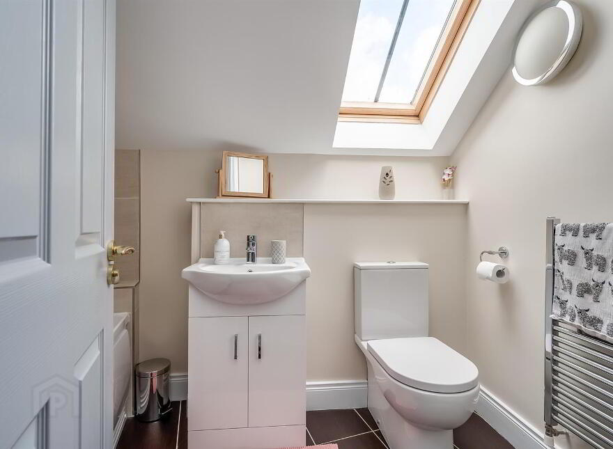 Apt 2, 2 Burghley Mews, Belfast, BT5 7GX