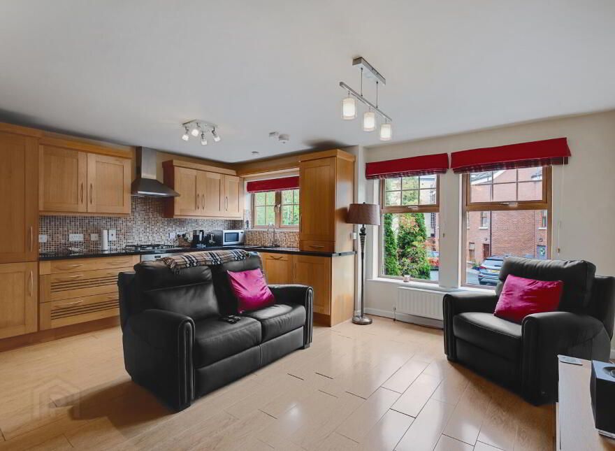4 Ormiston Square, Belfast, BT4 2RU