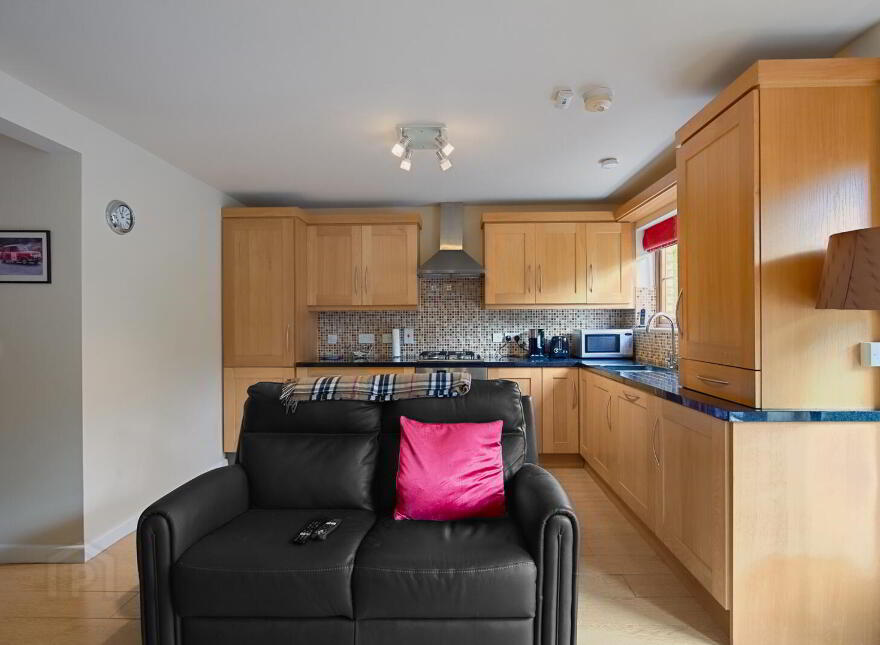 4 Ormiston Square, Belfast, BT4 2RU