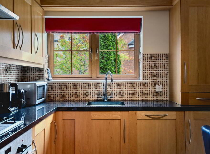 4 Ormiston Square, Belfast, BT4 2RU