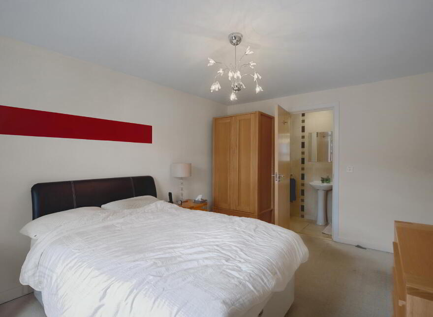 4 Ormiston Square, Belfast, BT4 2RU