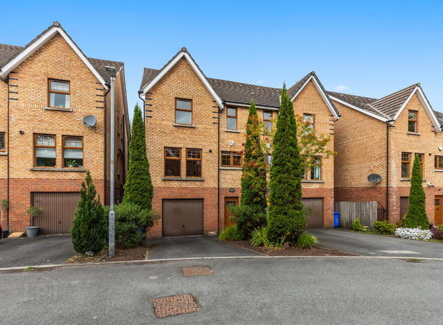 4 Ormiston Square, Belfast, BT4 2RU