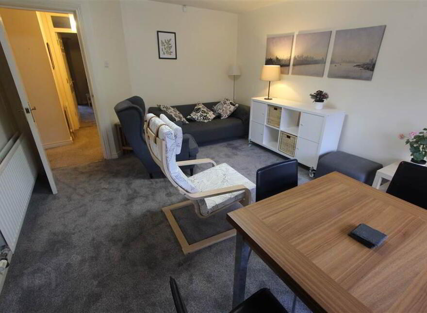 1 Ashleigh Manor, Off Windsor Avenue, Malone, Belfast, BT9 6JY