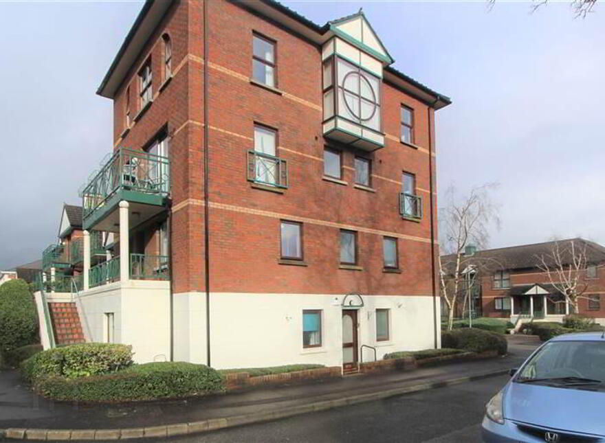 1 Ashleigh Manor, Off Windsor Avenue, Malone, Belfast, BT9 6JY