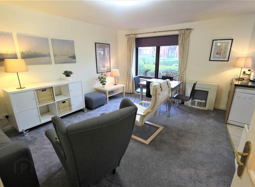 1 Ashleigh Manor, Off Windsor Avenue, Malone, Belfast, BT9 6JY