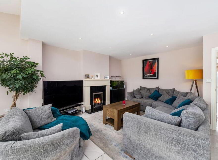 4 Cedarwood Road, Finglas, Finglas, D11YX33