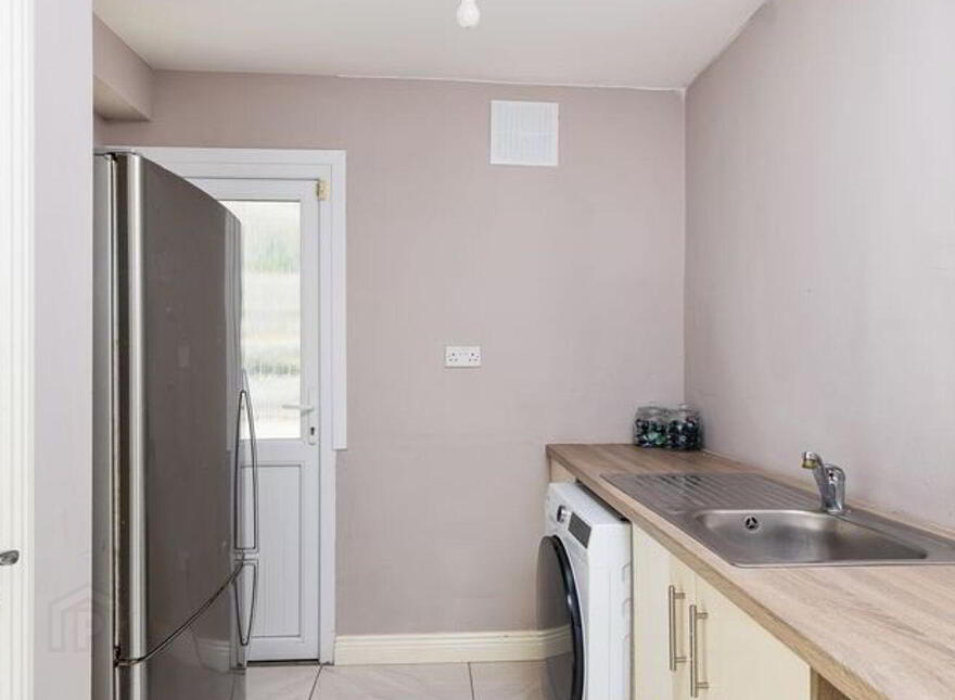 4 Cedarwood Road, Finglas, Finglas, D11YX33
