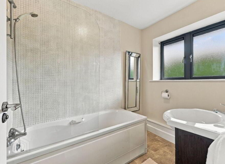 Apartment 23 Shelbourne Park Apartments, Ringsend, Ringsend, D04CP83